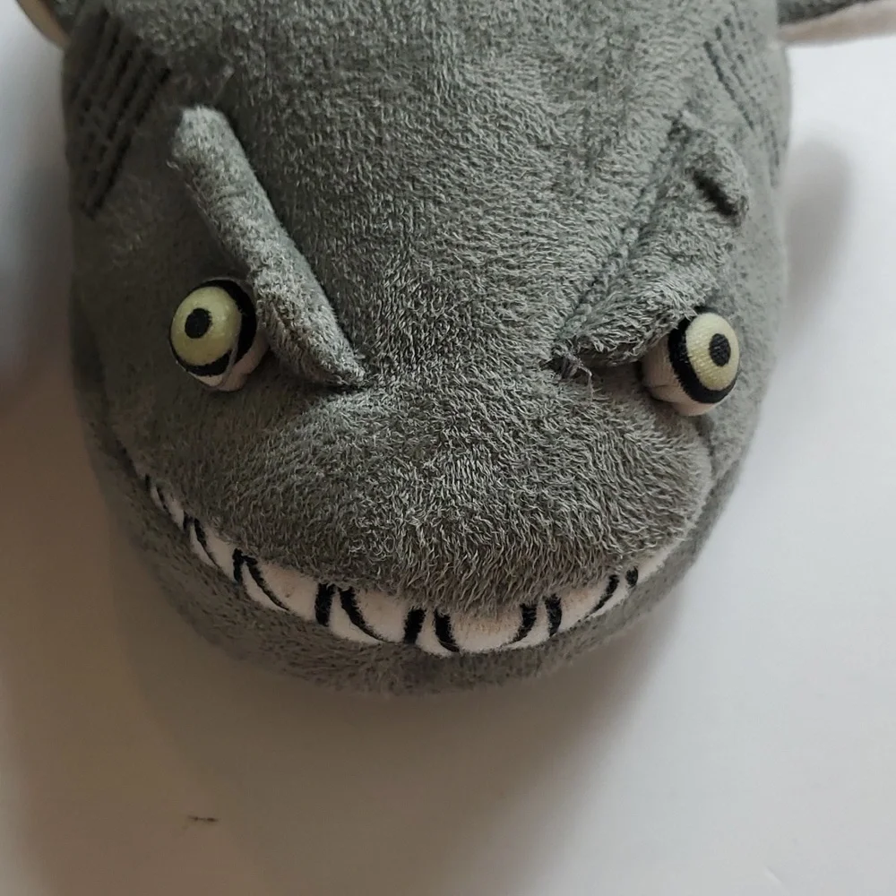 Stride Rite gray shark slippers